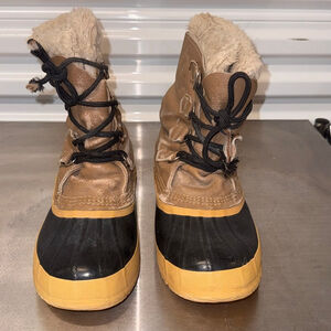 Women's Sorel Brown Black Winter Boots Size 9